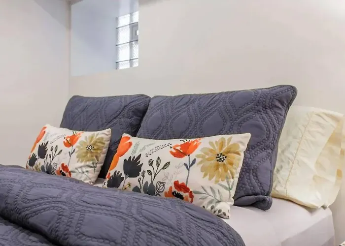 The Wrigleyville Garden 200 Steps To Wrigley-2br Apartamento