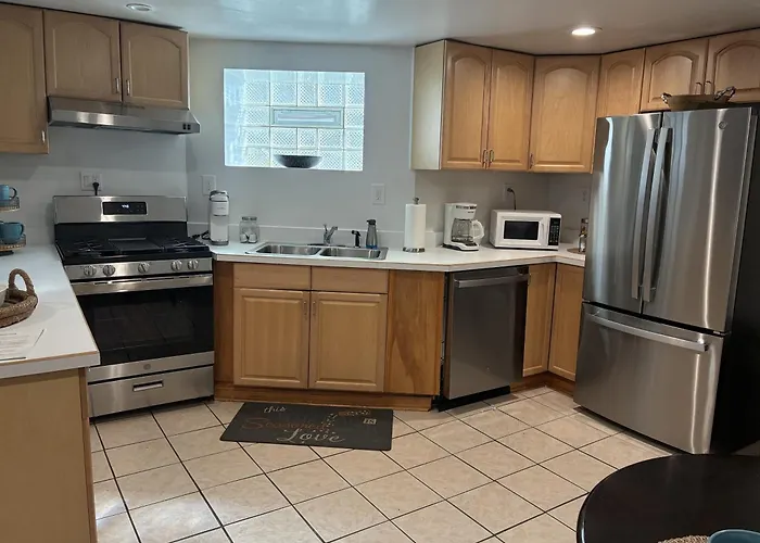 The Wrigleyville Garden 200 Steps To Wrigley-2br Apartamento